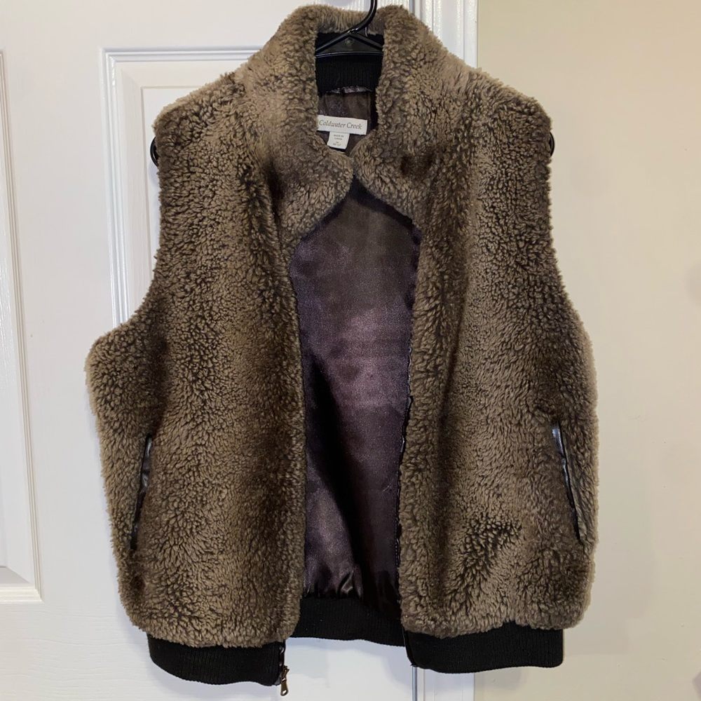 Sherpa vest